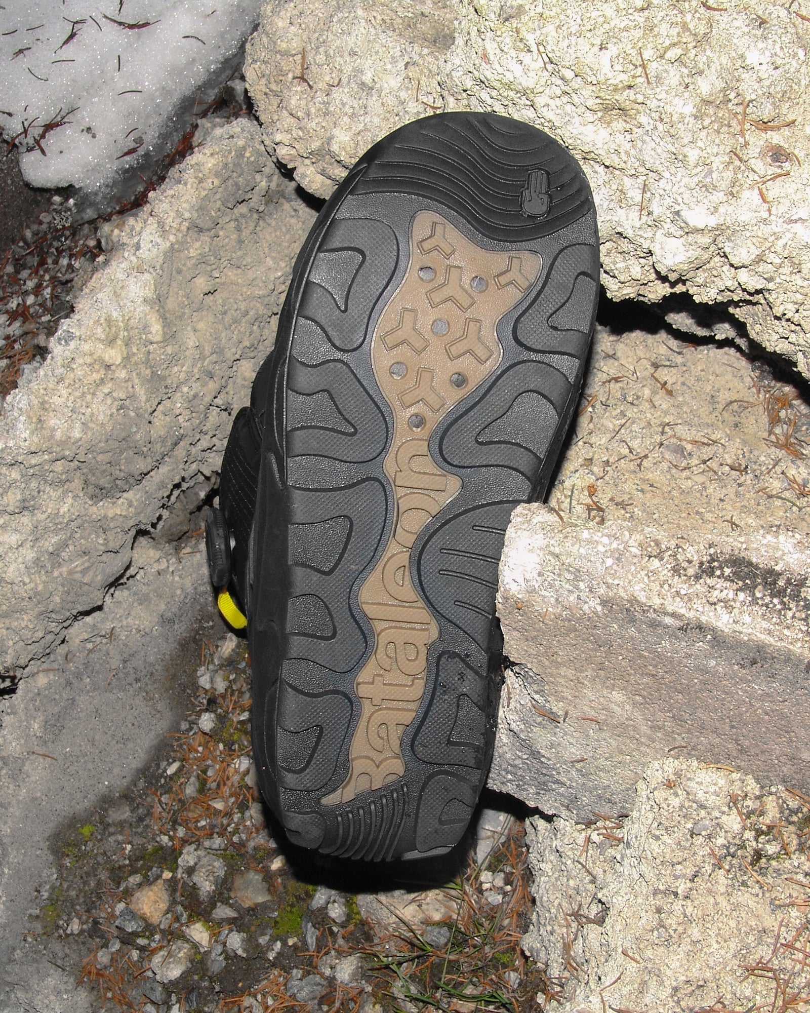 Rave Men's Snowboard Boots - Image 16