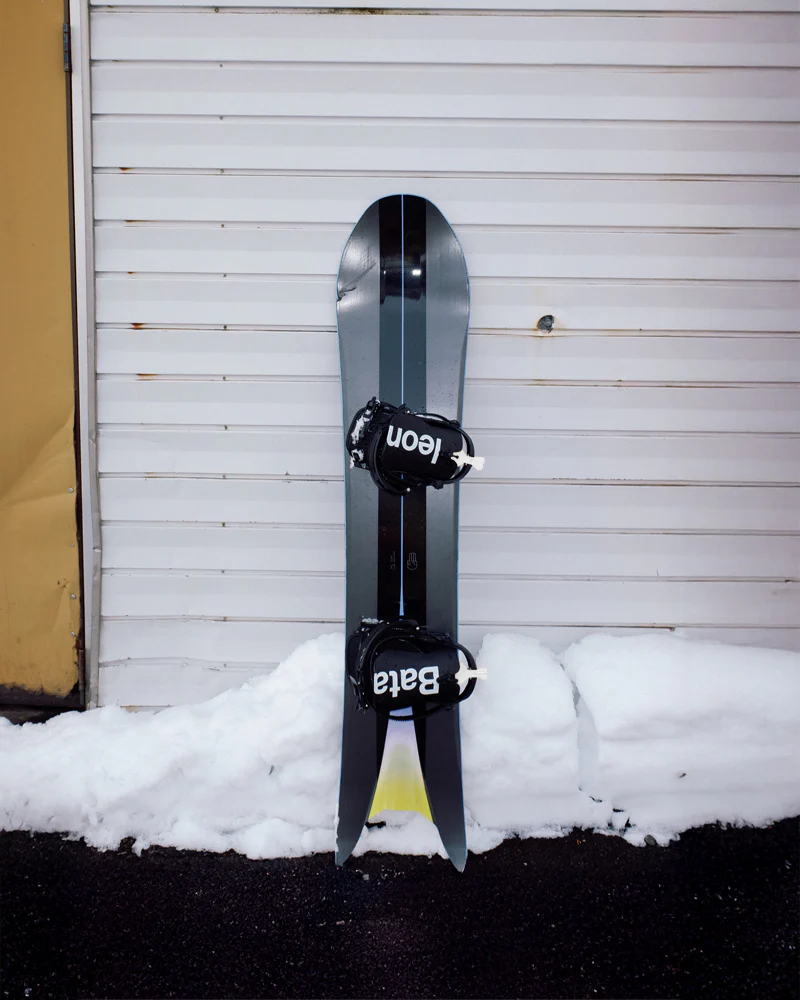 Surfer Men's Snowboard - Image 6