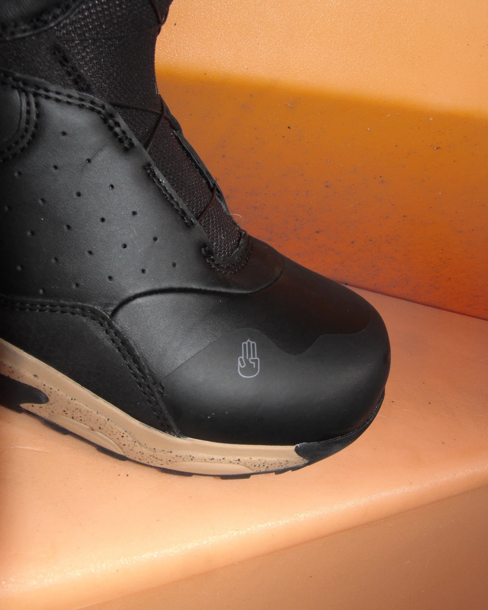 Twist Men's Snowboard Boots - Image 8